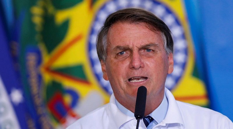 El presidente de Brasil, Jair Bolsonaro, dice que no es su responsabilidad auxiliar con oxígeno a los pacientes de Covid en Manaos