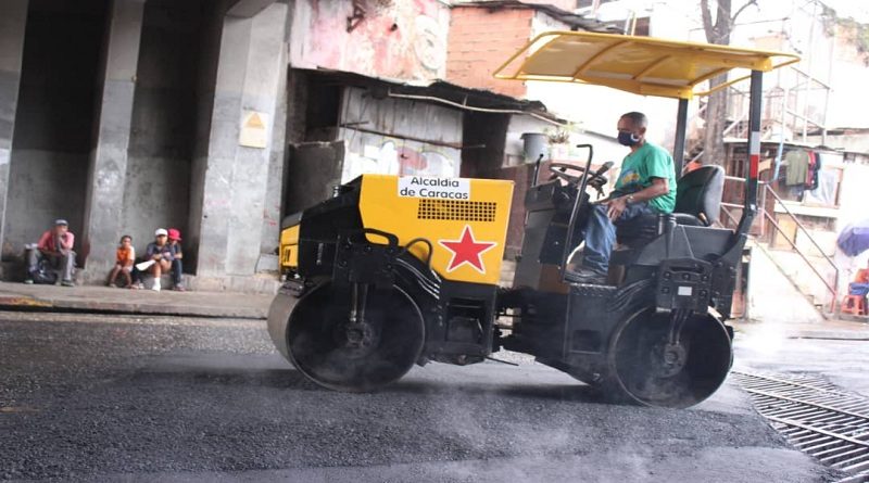 Más de 3 mil toneladas de asfalto se han colocado en la parroquia El Valle de Caracas