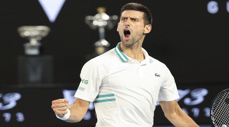 Djokovic derrota a Karatsev y jugará su novena final del Abierto de Australia