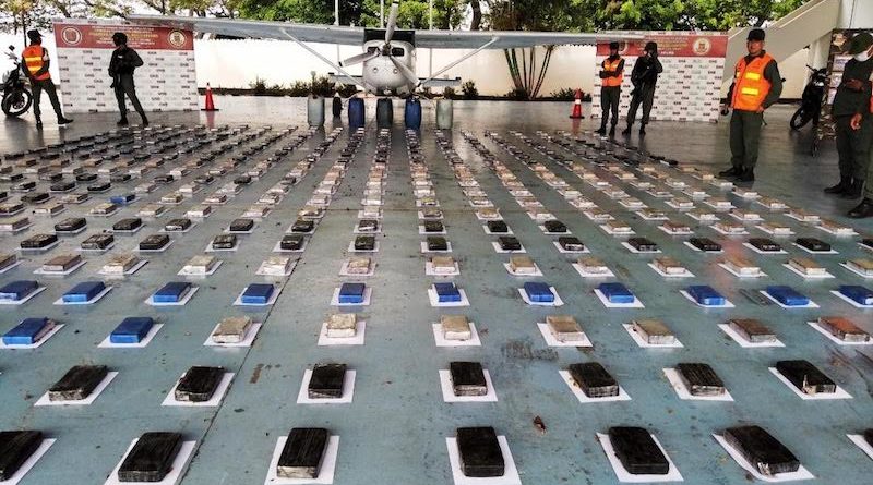 Golpe al narcotráfico | GNB localiza pista no autorizada e incauta 537.7 Kg de cocaína en Apure