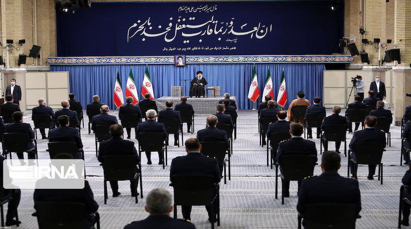 Ayatolá Jamenei: Irán retomará los compromisos del acuerdo nuclear, si EE.UU. levanta todas las sanciones de manera efectiva