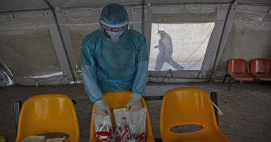 Arriban a Gaza 20 mil dosis de vacunas contra la COVID-19 procedentes de Emiratos Árabes Unidos