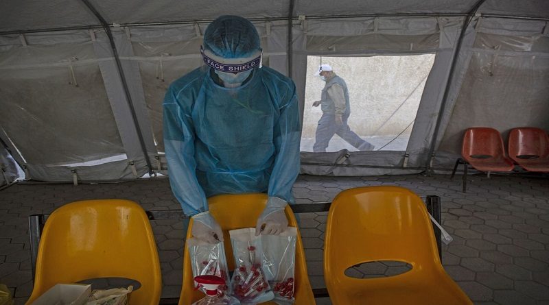 Arriban a Gaza 20 mil dosis de vacunas contra la COVID-19 procedentes de Emiratos Árabes Unidos