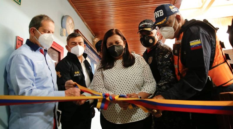 Inauguran instalaciones educativas para la formación de nuevos funcionarios policiales en el área de Tránsito Terrestre