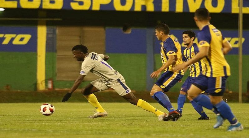Yeiber Murillo vestirá la camiseta del Nacional de Paraguay