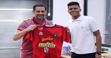 Eduardo Román pactó con el Caracas FC