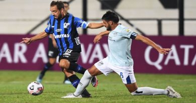 Liverpool de Montevideo venció 2-1 a la Universidad Católica de Ecuador en el inicio de la Libertadores