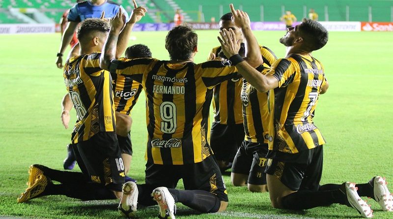 El conjunto Guaraní goleó 4-1 a Royal Pari en el inicio de la Copa  Libertadores