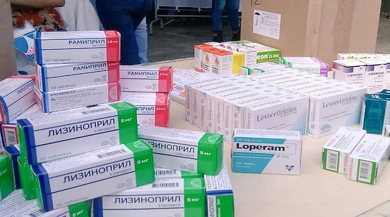 Entregan medicamentos y ayuda técnica en Urbanismo Ciudad Hugo Chávez de Valencia