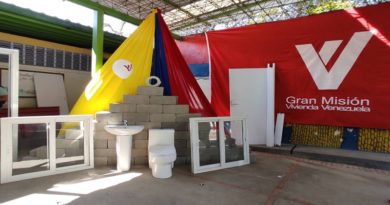 Entregan kit de material de construcción a 41 familias afectadas por fuertes lluvias en San Cristóbal