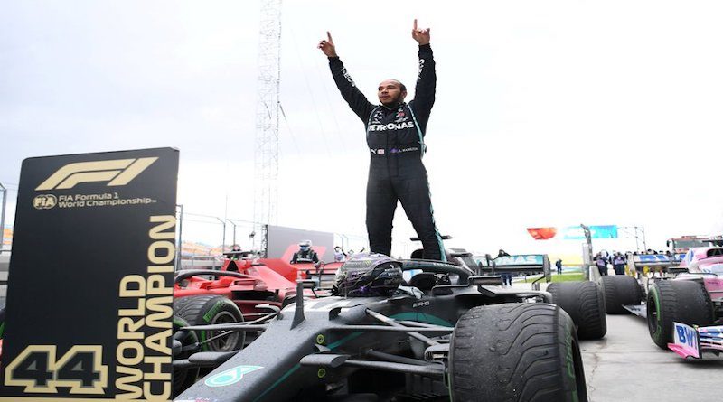 Lewis Hamilton buscará su octavo título en la Fórmula 1 otra vez con Mercedes