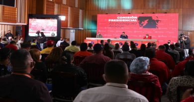Presidente Maduro llama a trabajadores petroleros a luchar contra el burocratismo, la corrupción y los infiltrados rojos rojitos