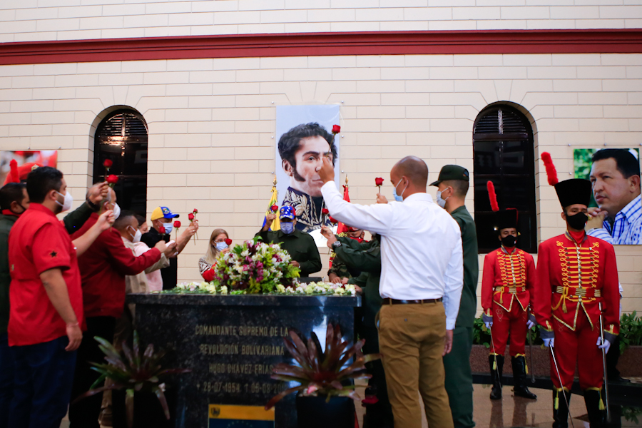 Presidente Maduro junto al Congreso Bicentenario de los Pueblos honra memoria del comandante Hugo Chávez a 29 años del 4F