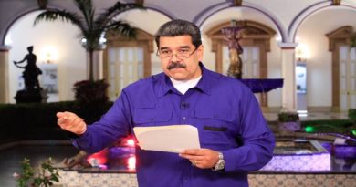 Presidente Maduro ratifica lucha permanente en la batalla de ideas para la unión de los movimientos del mundo