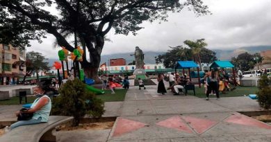 Autoridades de Miranda y Poder Popular conmemoran los 400 años de la parroquia Petare