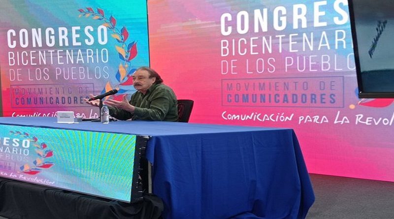 Ignacio Ramonet sostiene que las redes sociales son hoy el medio dominante