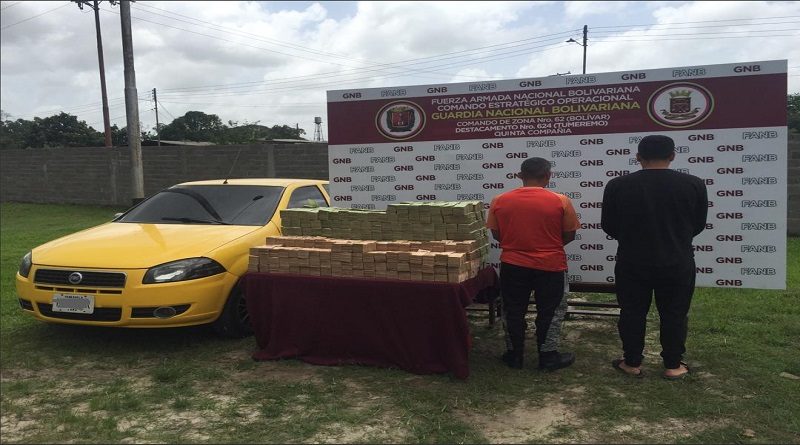 En Bolívar GNB captura a dos sujetos por contrabando y extracción del cono monetario