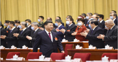 Xi Jinping visita a asesores políticos y participa en debates de sesión anual