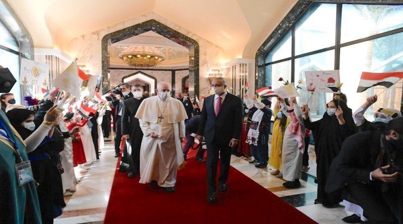 Papa Francisco inicia visita apostólica a Iraq