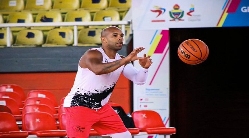 Gregory Vargas reforzará a los Cocodrilos de Caracas en la Superliga de Baloncesto