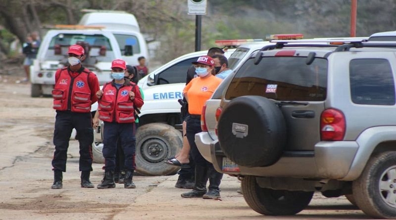 Gobernación de La Guaira brinda atención inmediata al Eje Costero tras fuertes precipitaciones