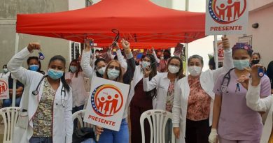IVSS entrega residencias rotativas a estudiantes de postgrado de medicina en Caracas