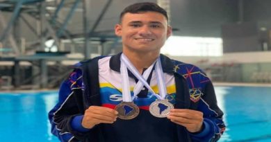 Óscar Ariza sumó su segunda presea en el Sudamericano de Deportes Acuáticos en Argentina
