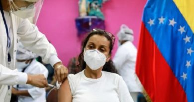 Inicia aplicación de segunda dosis de vacuna contra la COVID-19 al personal de salud en Trujillo