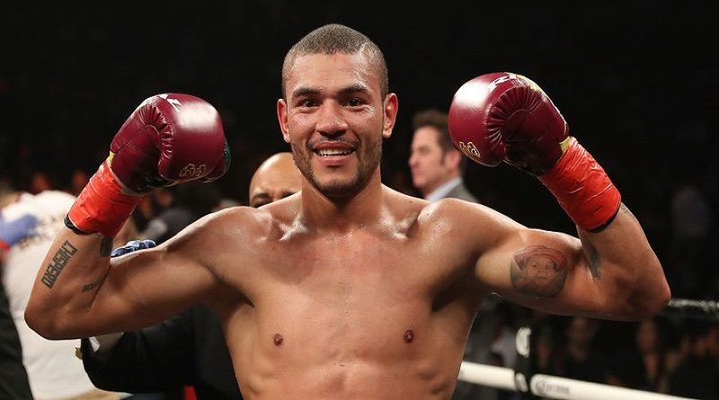 José “Bolivita” Uzcátegui derrotó por knockout al mexicano Josué Obando