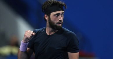 Nikoloz Basilashvili venció a Roberto Bautista y se lleva el torneo de Dubái