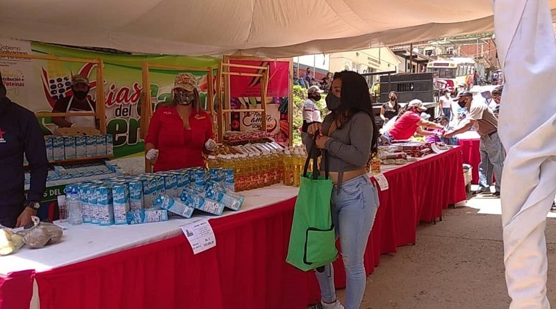 Feria del Campo Soberano atiende a más de mil familias de la Base de Misiones “Sinai” en la parroquia La Vega de Caracas