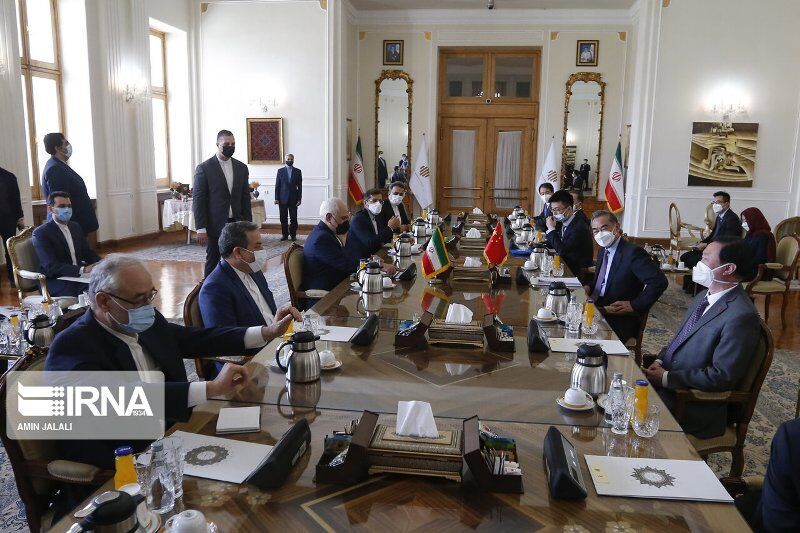 Irán y China firman un plan integral de cooperación bilateral para los próximos 25 años