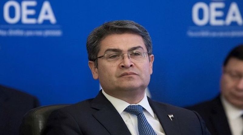 Juez de EE.UU. condena a cadena perpetua al hermano del presidente de Honduras por narcotráfico