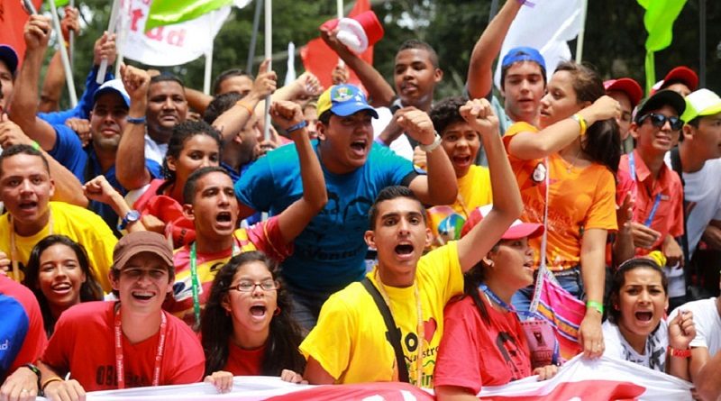 ¡Juntos Es La Cosa!: Presidente Maduro reconoce compromiso y lealtad de la juventud revolucionaria al legado del Comandante Chávez