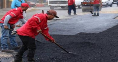 Plan de Asfaltado mejora vialidad en la parroquia El Junquito con la colocación de 1.400 toneladas