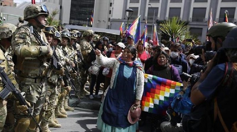 Fiscalía boliviana ordena arresto de excomandantes por golpe contra Morales