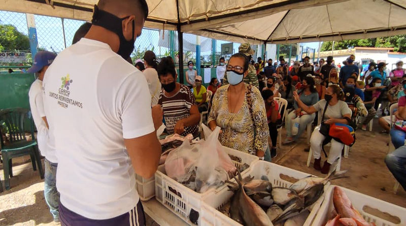 Más de 11 toneladas de alimentos fueron distribuidas en Mercado Popular en Mariño estado Nueva Esparta