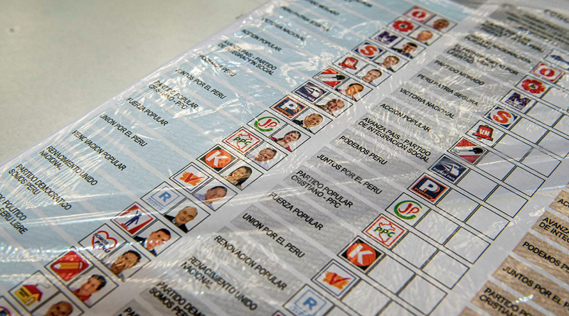 Más de 25 millones eligen entre 18 candidatos a su próximo presidente en Perú