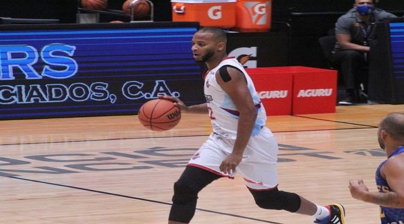 Broncos de Caracas se impuso 80-71 ante Brillantes de Maracaibo