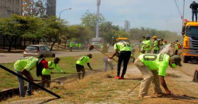Plan Cayapa recupera alumbrado público en urbanización El Tulipan Carabobo