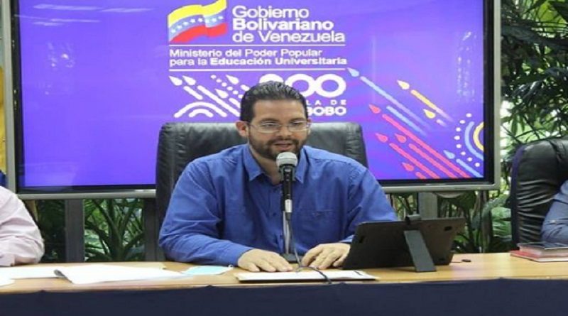 Ministro César Trompiz: Para este 2021 se tiene una proyección de más de 369.279 nuevos estudiantes de la educación media