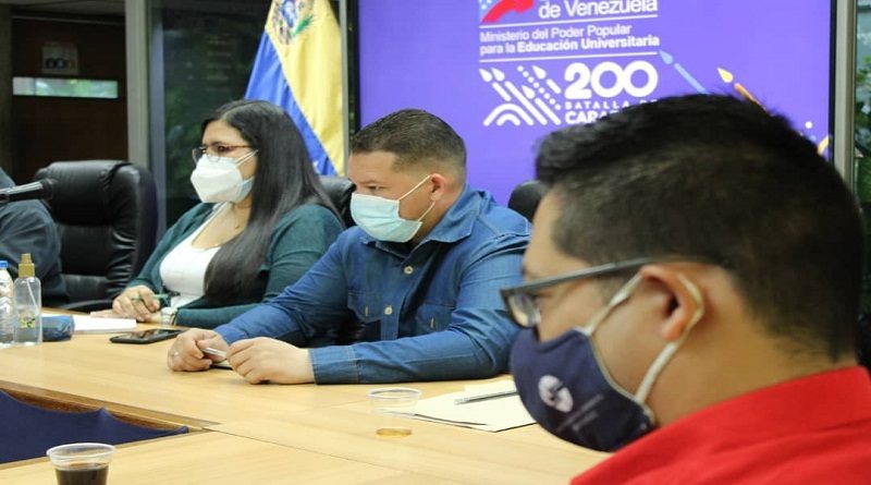 En videoconferencia movimientos universitarios evalúan actividades programadas por el recorrido de la antorcha bicentenaria rumbo al 24 de junio