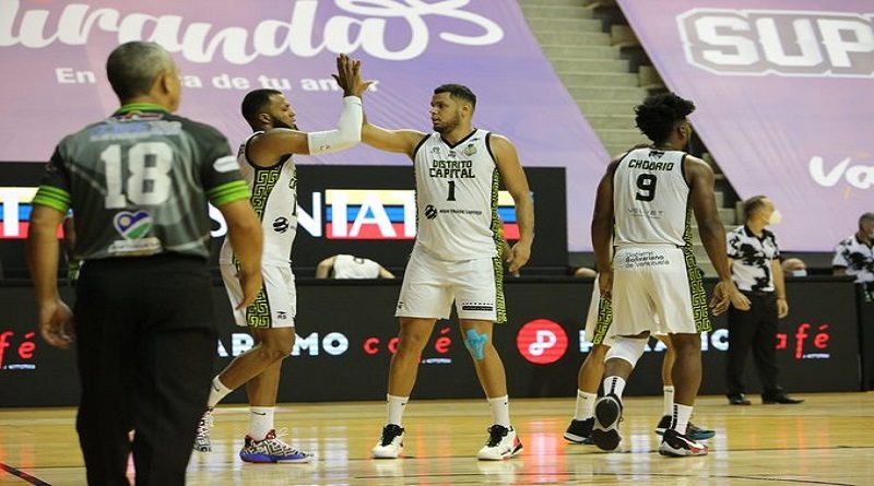 Spartans venció en tiempo extra 88-83 a los Cocodrilos