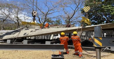 Concluye con éxito primera etapa del desmontaje controlado de losas colapsadas en corredor techado de la UCV