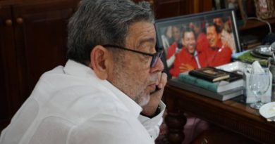 Venezuela sostiene conversaciones con Primer Ministro de San Vicente y Las Granadinas para evaluar estrategias para la protección del pueblo