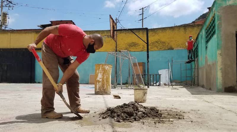 Avanzan trabajos de culminación de cocina-comedor en UEN Vicente Emilio Sojo de La Vega