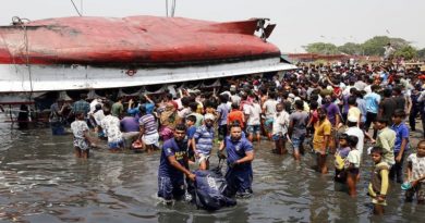 Se elevan a 26 los fallecidos por naufragio de ferry en río de Bangladesh