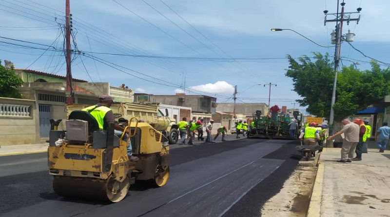 Más de 1 mil toneladas de asfalto han sido colocados en Cumaná