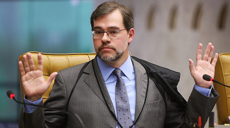 Juez de Corte Suprema de Brasil suspende parcialmente ley que prorroga patentes de medicamentos