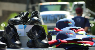 Trabajadores de Supra-Caracas recibieron dotación de uniformes y calzado